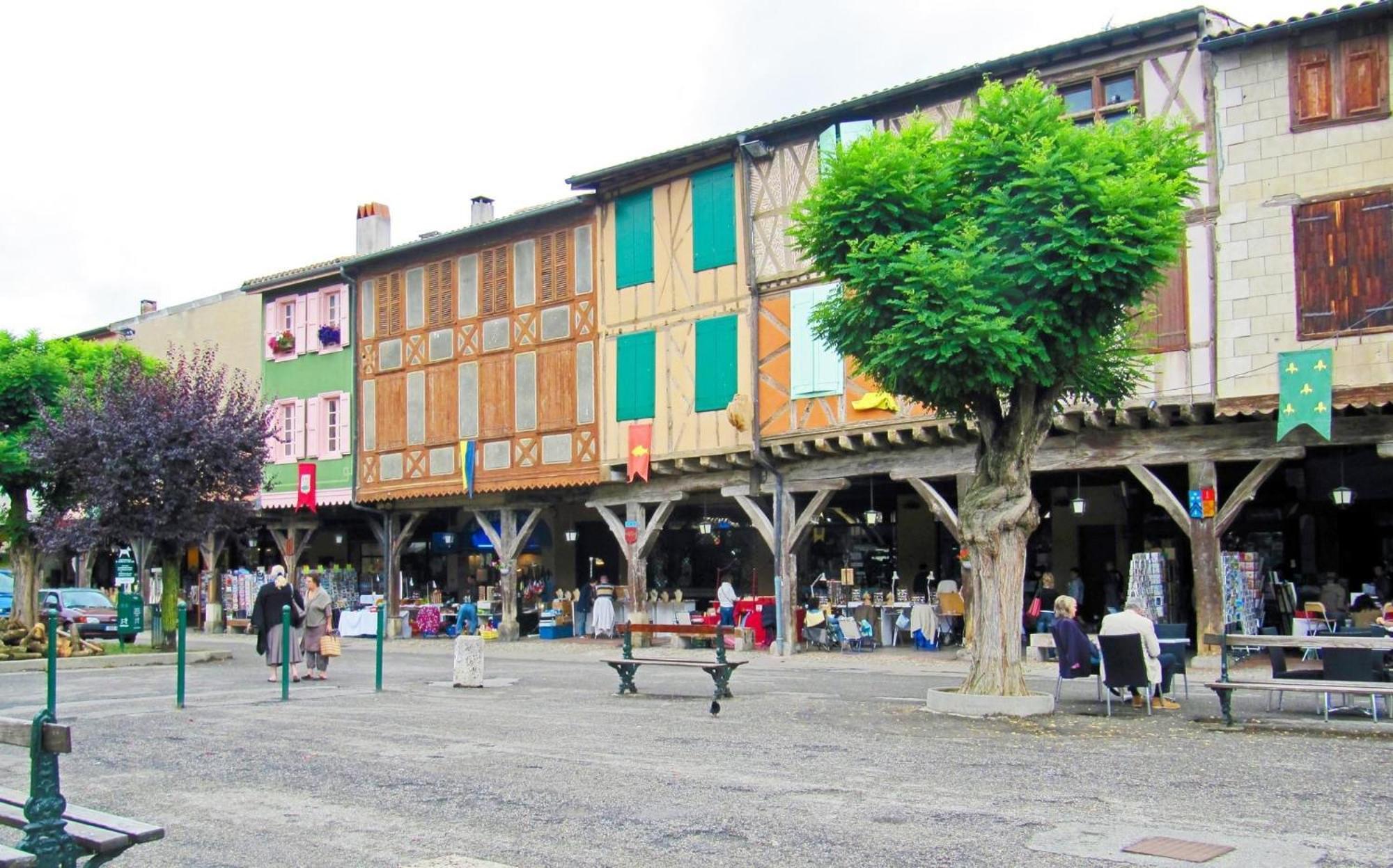 מירפואה Hote Labyrinthe Sur La Place Chambres D, Hotes , Calme ,Netflix מראה חיצוני תמונה