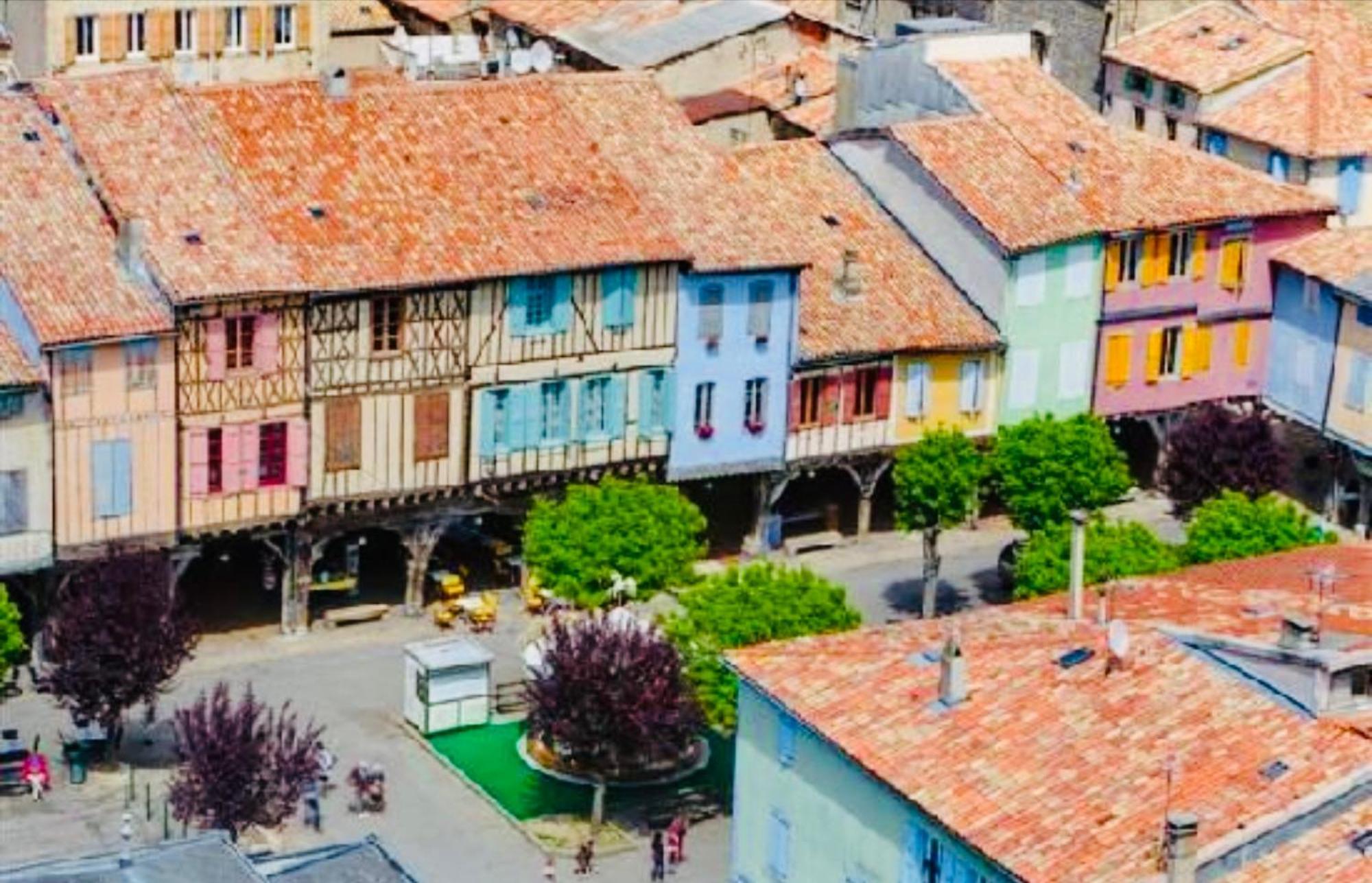 מירפואה Hote Labyrinthe Sur La Place Chambres D, Hotes , Calme ,Netflix מראה חיצוני תמונה