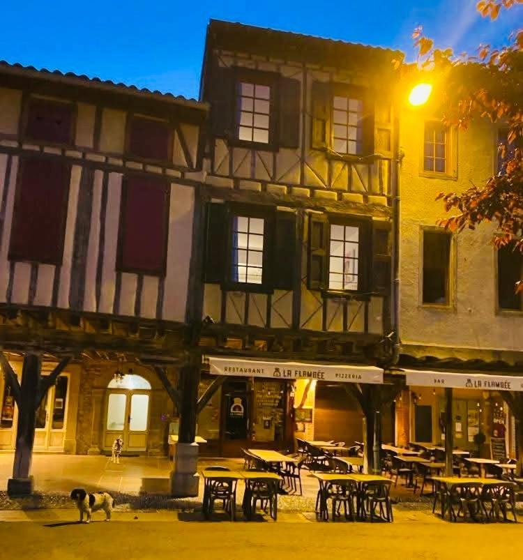 מירפואה Hote Labyrinthe Sur La Place Chambres D, Hotes , Calme ,Netflix מראה חיצוני תמונה